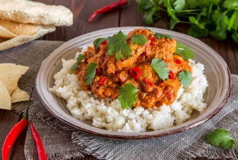 Chicken curry with tomato paste